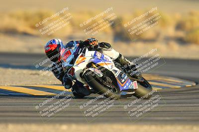 media/Nov-17-2024-CVMA (Sun) [[1fec520723]]/Race 18-Supersport Middleweight/